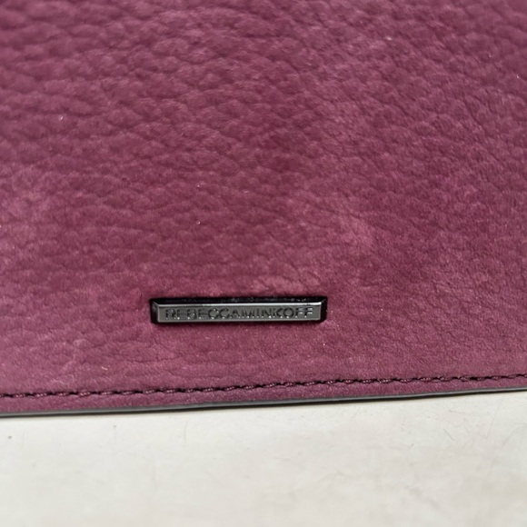 🦋SOLD🦋 Rebecca Minkoff suede crossbody bag, plum color - Picture 4 of 6